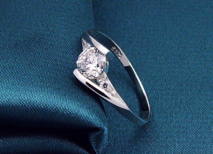 High Quality Super Shiny Zirco - Wedding Superstar recension och pris