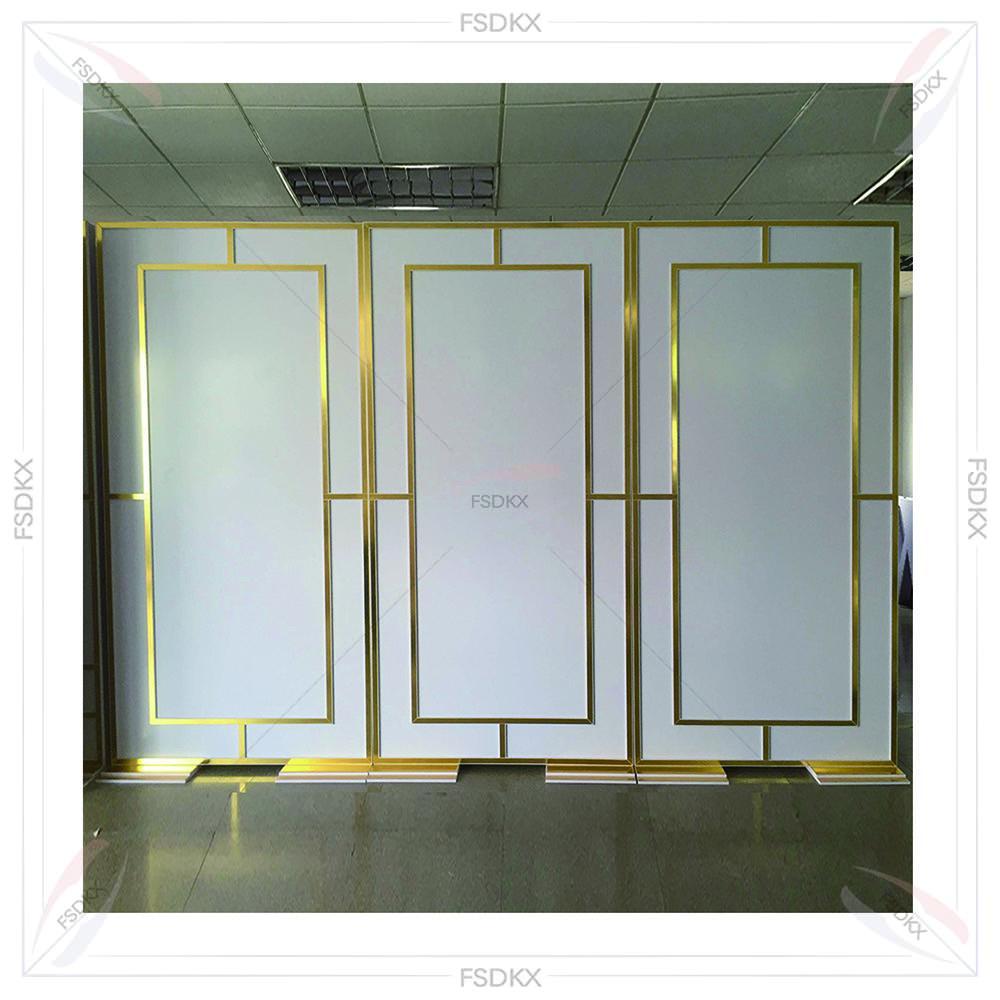 Shiny Gold Party Supplies Back - Wedding Supply Rentals recension och pris
